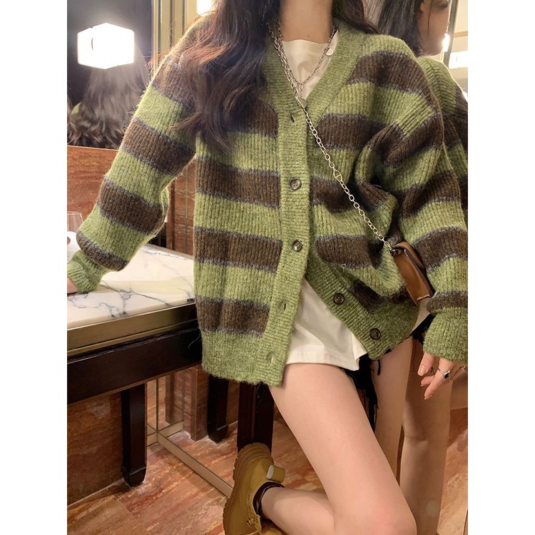 Áo Khoác Cardigan Dáng Rộng Họa Tiết Kẻ Sọc Màu Xanh Lá Thời Trang Hàn Quốc Cho Nữ