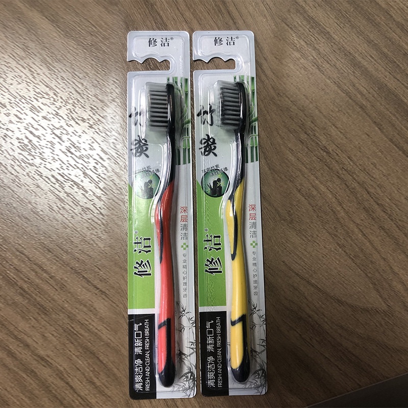 PVN6135 Bàn chải đánh răng Hàn Quốc than tre hoạt tính Bossi