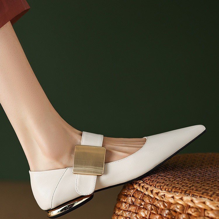 Giày Búp Bê Da Mềm Mũi Nhọn Phối Khóa Kim Loại Phong Cách Pháp 2023 Cho Nữ