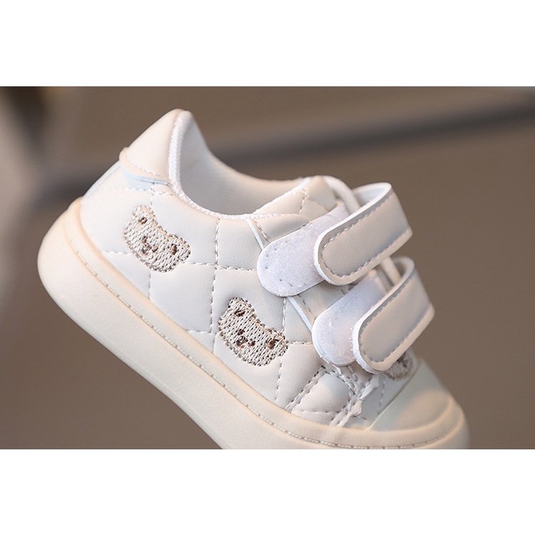 Giày Thể Thao Đế Mềm Siêu Nhẹ Thoáng Khí Phong Cách Hàn Quốc Cổ Điển Thời Trang Cho Bé Trai Và Gái