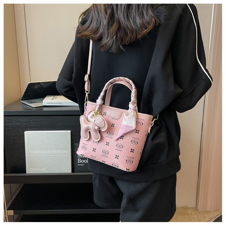 Túi Xách Da Pu Phối Khăn Lụa Thời Trang Cho Nữ