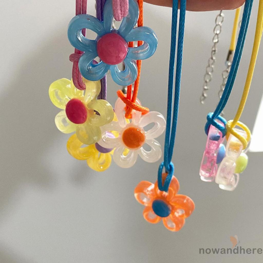 Vòng cổ Mặt Hình Bông Hoa Nhiều Màu Sắc Thiết Kế Nhẹ Nhà