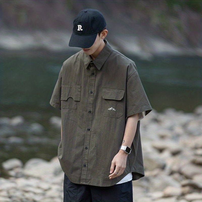 【luckin men's】áo sơ mi nam，bigsize t shirt，áo nam đẹp，áo phông，áo thun form rộng，Áo Sơ Mi cotton Ngắn Tay Màu Trơn Phối Túi Phong Cách Nhật Bản Thời Trang Mùa Hè Cho Nam Và Nữ，áo local brand，xanh，đen，đồ bộ nam，thời trang nam，áo polo nam