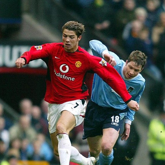 2002 / 2003 / 2004 Áo Thun Tay Ngắn Và Tay Dài Của BECAHAM C.Honaldo VAN Niselrooy ROONEY ROONEY