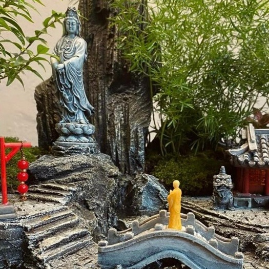 Tượng phật Quan Âm 10cm, phụ kiện trang tri tiểu cảnh, non bộ, terrarium...( chất liệu bôt đá cao cấp)