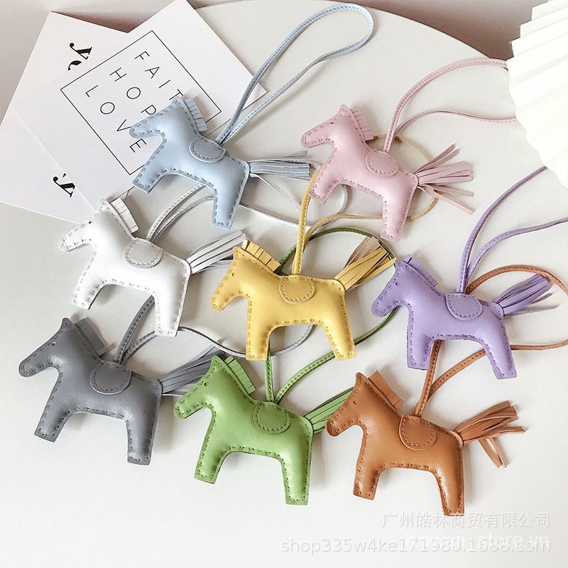 Móc Khóa Da Cừu Bạch Kim Khâu Tay Hình Ngựa Pony Quyến Rũ Sáng Tạo Cho Xe Hơi