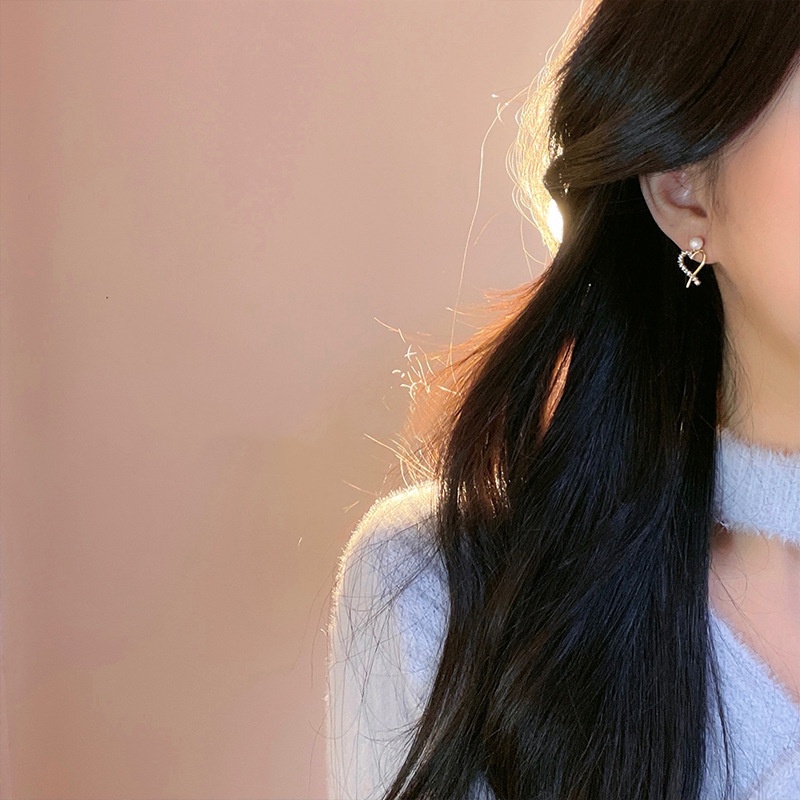 Bông Tai Hình Trái Tim Đính Đá Dễ Thương Phong Cách Hàn Quốc Cho Nữ