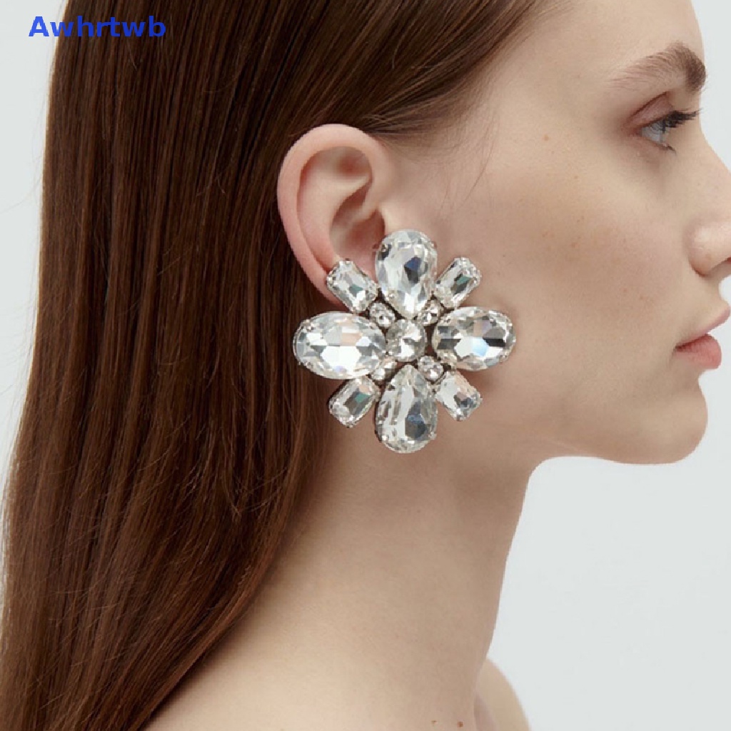 Vòng cổ Mặt Hoa Đính Đá Lấp Lánh Phong Cách Retro Cho Nữ Mới