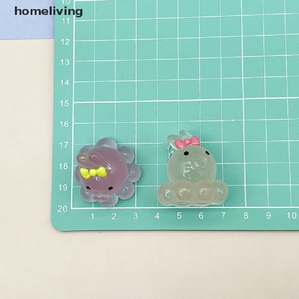 Bộ 2 Tượng Bạch Tuộc Mini Bằng Nhựa Phát Sáng Trang Trí Bảng Điều Khiển Xe Hơi