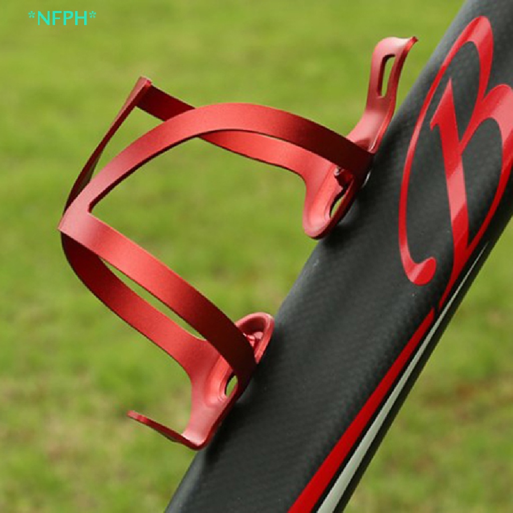 Giá Đỡ Chai Nước Một Mặt Bằng Hợp Kim Gắn Xe Đạp Tiện Dụng Mới