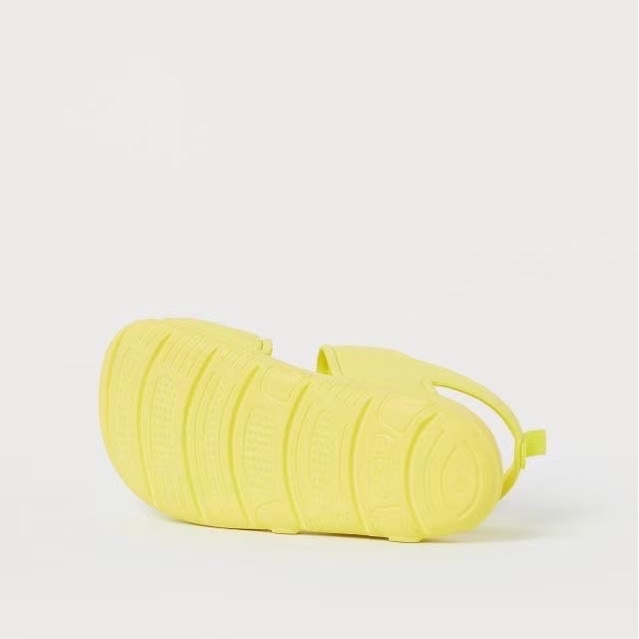 Sandal Bé Gái Xốp Siêu Nhẹ EVA Màu Vàng HM Size 28/29