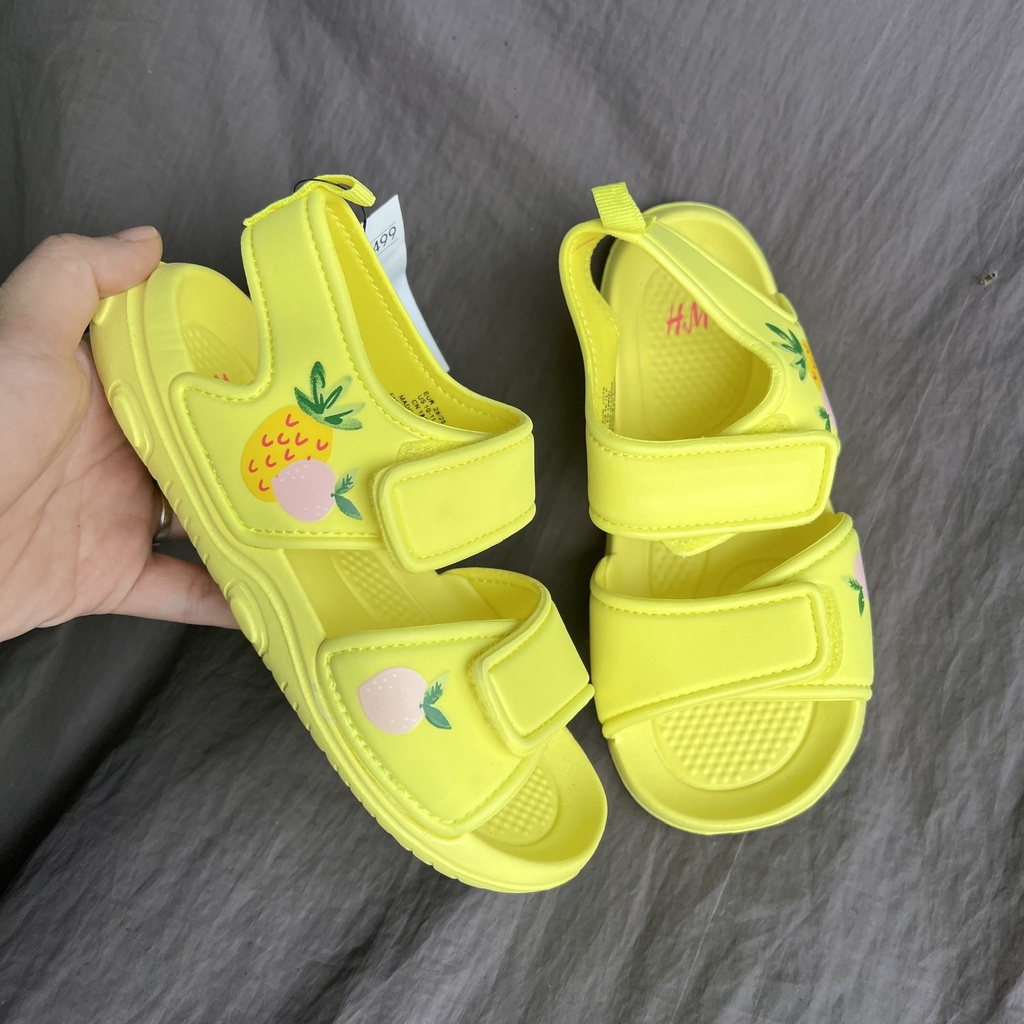 Sandal Bé Gái Xốp Siêu Nhẹ EVA Màu Vàng HM Size 28/29