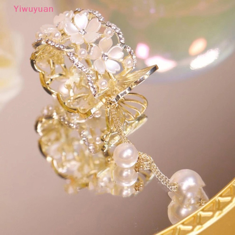 1 Kẹp Tóc Tua Rua Đính Ngọc Trai Nhân Tạo Dễ Thương