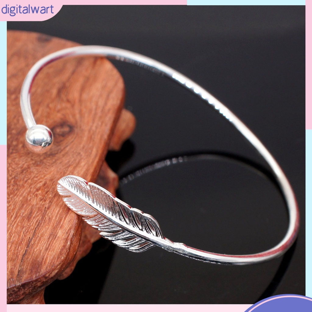 Vòng Đeo Tay Hình Tròn Màu Sắc Bạc Họa Tiết Lông Vũ Đơn Giản Có Thể Điều Chỉnh Cho Ngày Valentine