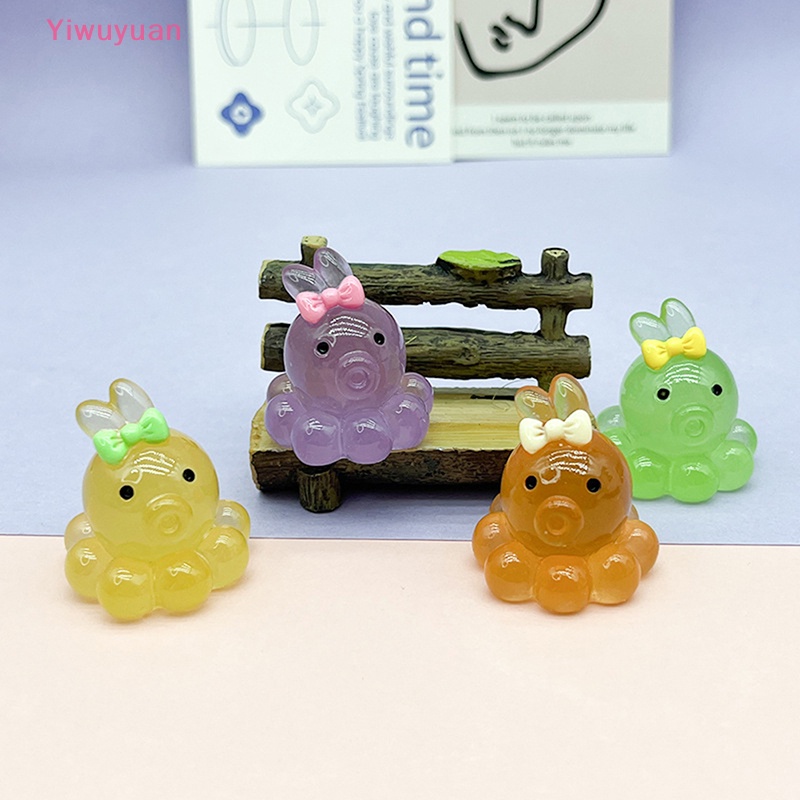 Bộ 2 Tượng Bạch Tuộc Mini Bằng Nhựa Phát Quang Trang Trí Bảng Điều Khiển Xe Hơi