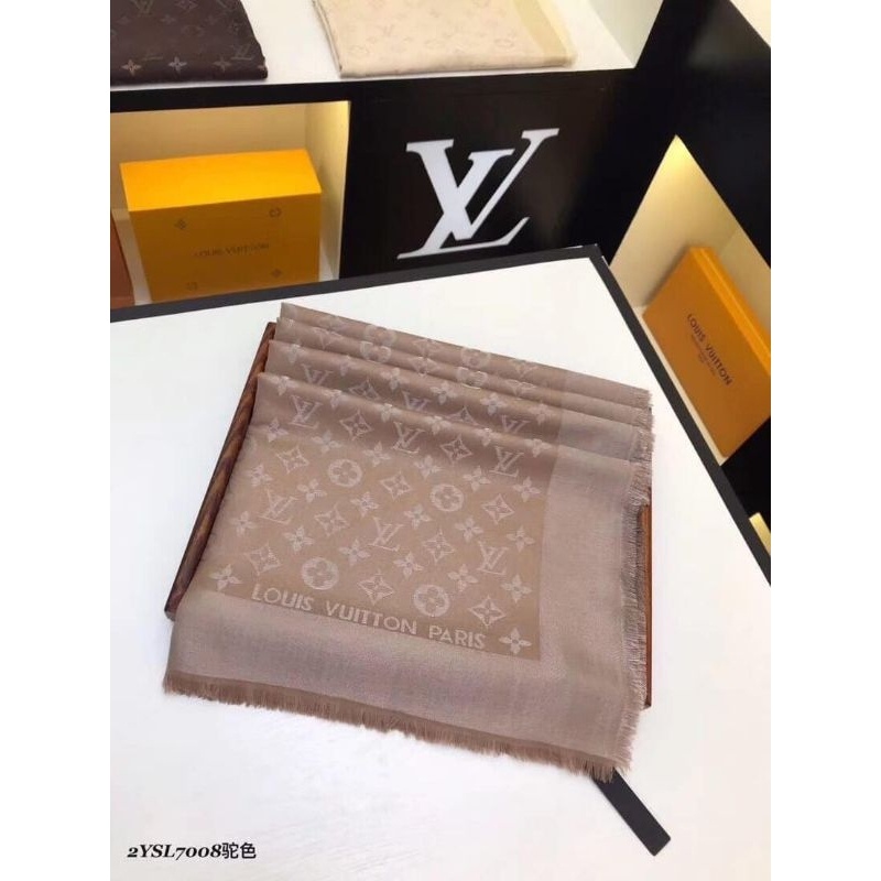 Khăn Choàng Lv Vuông Cao Cấp Nhũ 140x140 Hàng Luxury