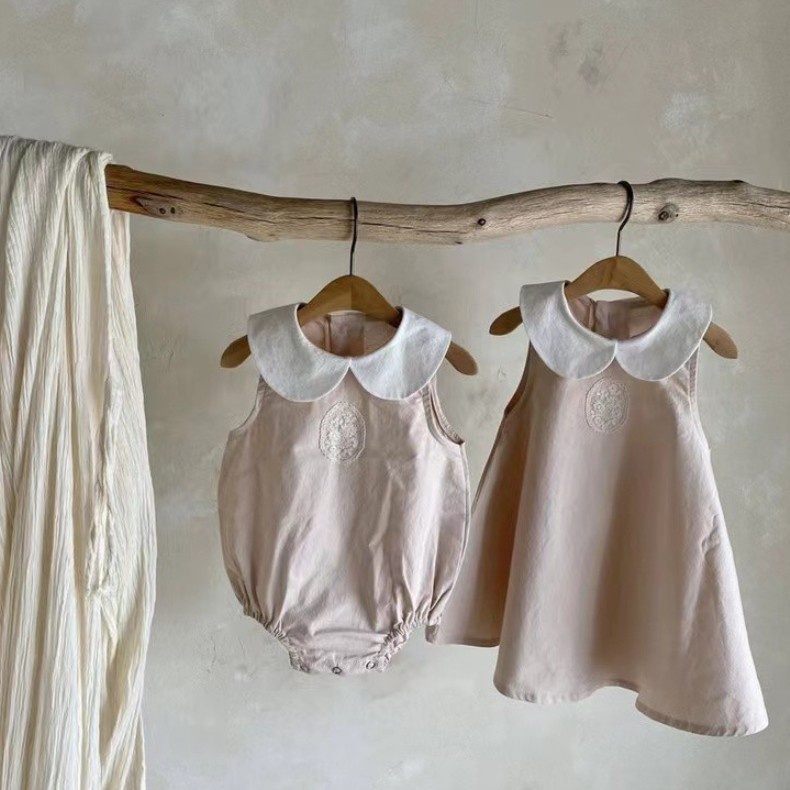 Áo Liền Quần Cotton Mỏng Không Tay Cổ Búp Bê Phối Ren Thời Trang Mùa Hè Cho Bé Gái