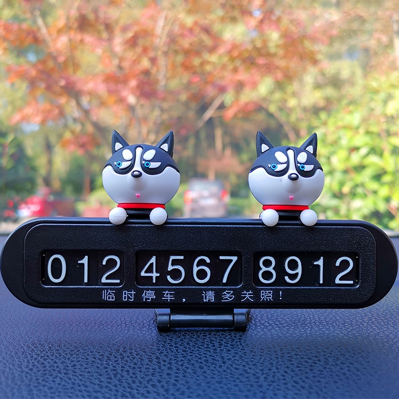 (SẴN HÀNG) - 2023 Hoạt hình Búp Bê Nhỏ Dễ Thương Trang Trí Biển Số Xe Hơi xe máy có kèm băng keo