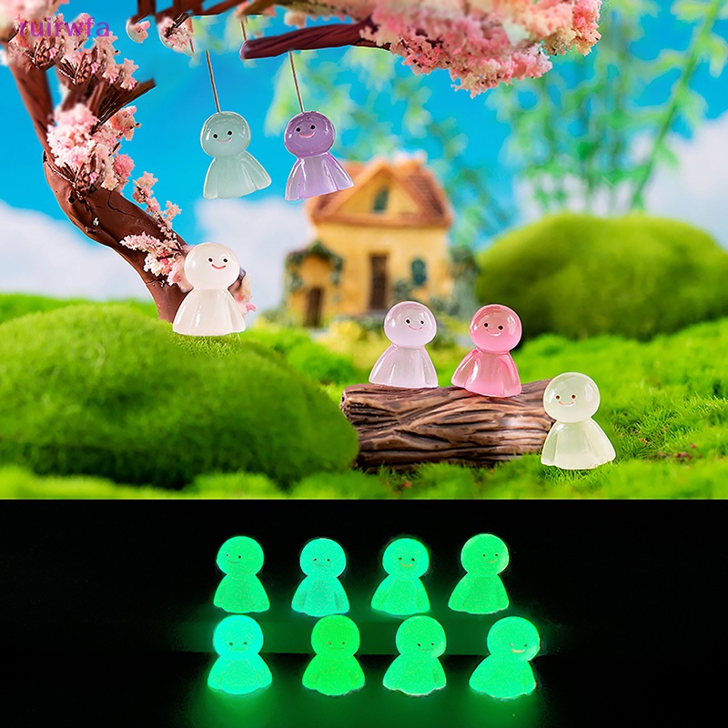 Set 1 / 5 Mô Hình Búp Bê Mini Dạ Quang Trang Trí Bảng Điều Khiển Xe Hơi Mới