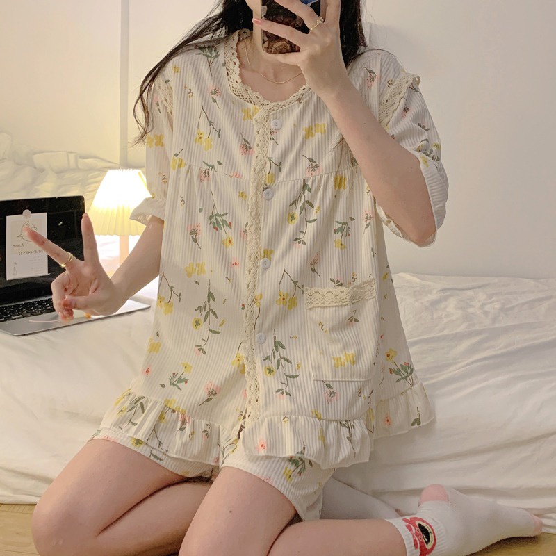 Bộ Đồ Ngủ Ngắn Tay Viền Ren Phong Cách Pháp Ngọt Ngào Mới Cho Nữ