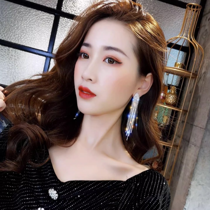 Bông Tai Mạ Bạc 925 Dáng Dài Đính Đá Pha Lê Sang Trọng Cho Nữ