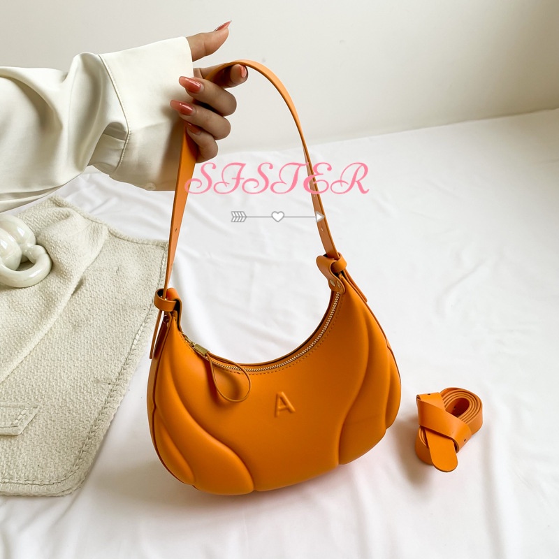 SISTER  Túi đeo chéo Túi Xách Đeo Chéo Nữ Đi chơi Dành Cho Nữ 2023 NEW  L21T1C0
