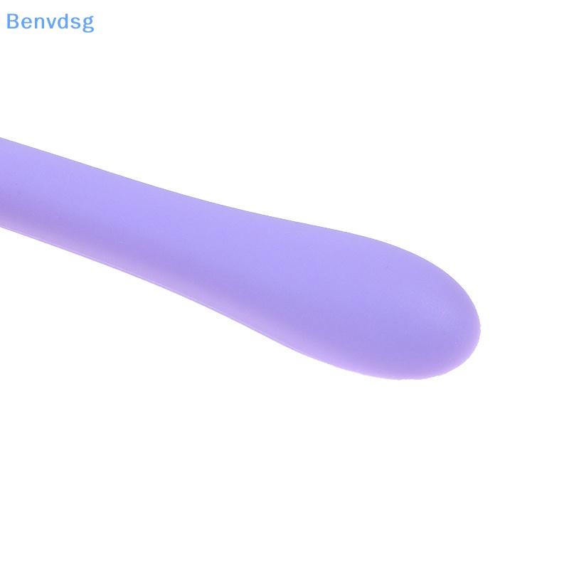 Khuôn Hỗ Trợ Kẻ Mắt Hình Đôi Cánh Độc Đáo Tiện Dụng