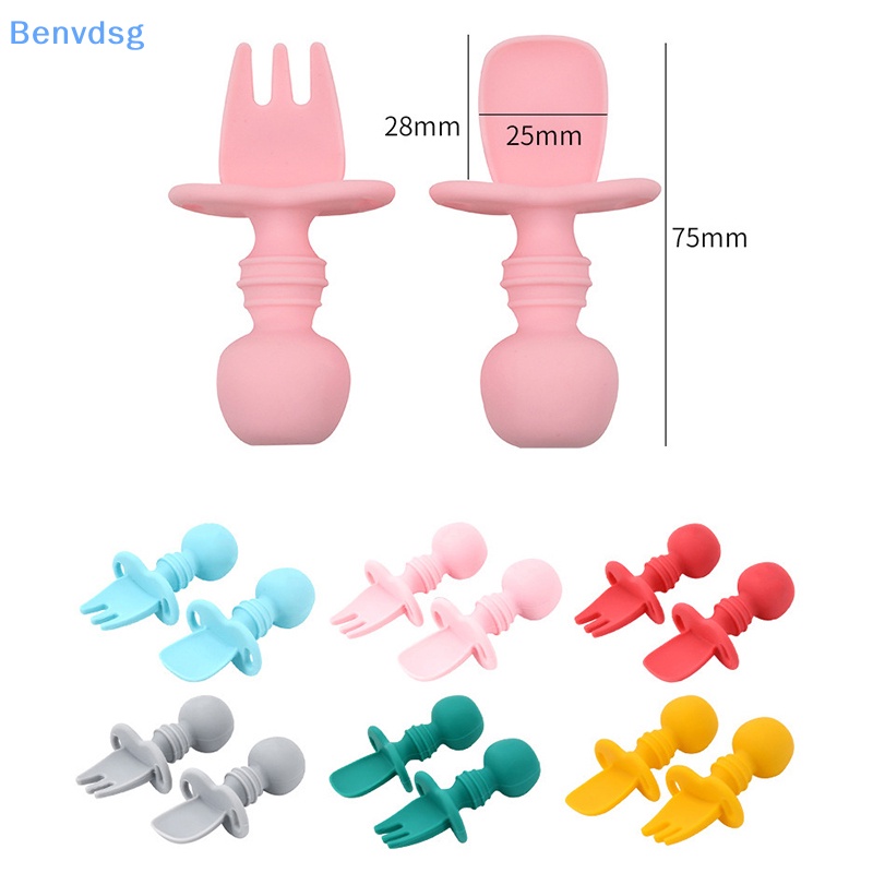 Bộ Muỗng Nĩa Bằng Silicon Mềm Tay Cầm Ngắn Dành Cho Bé Tập Ăn