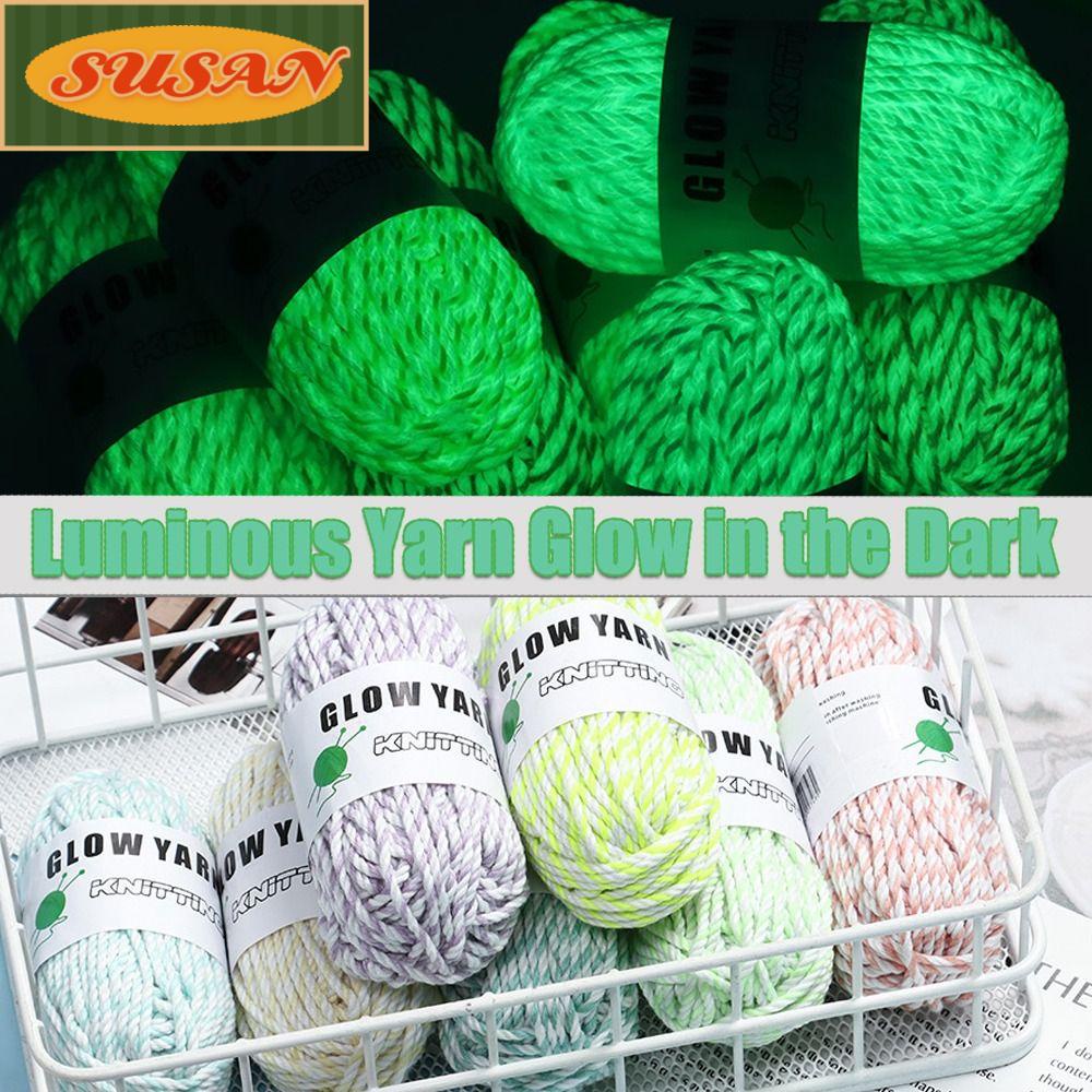 Cuộn Chỉ Phát Quang Dùng Để Đan Len Thủ Công