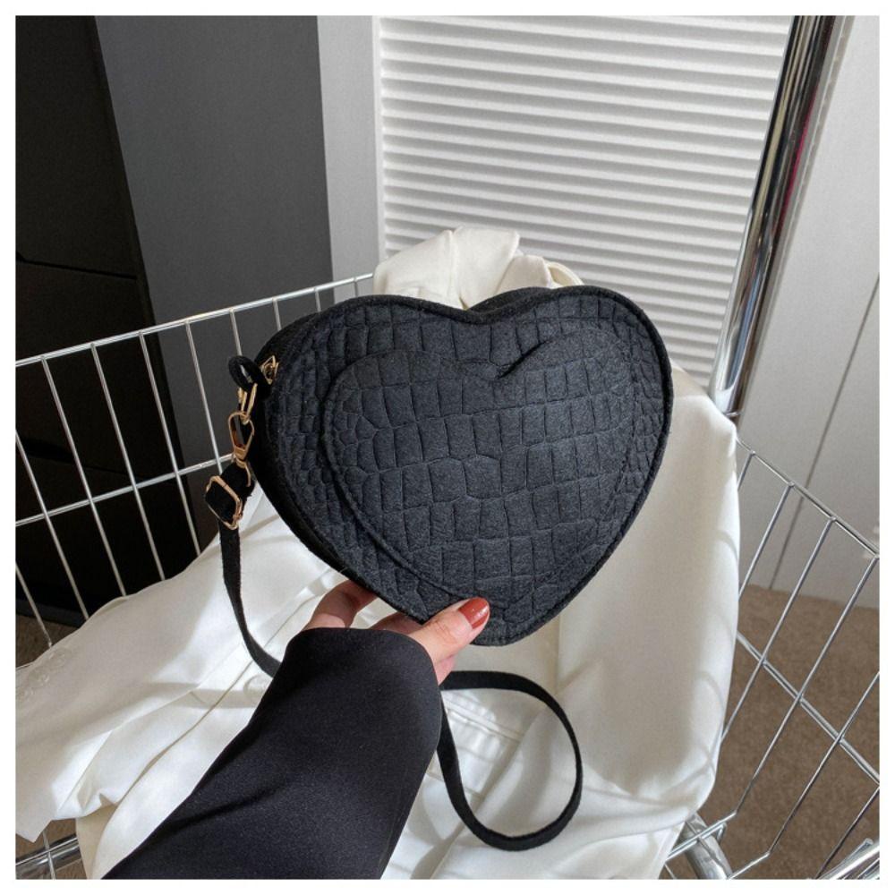 FOREVER Túi Xách Tay Bằng Vải Nỉ Màu Đen / Đỏ / Kaki Họa Tiết Trái Tim Cổ Điển