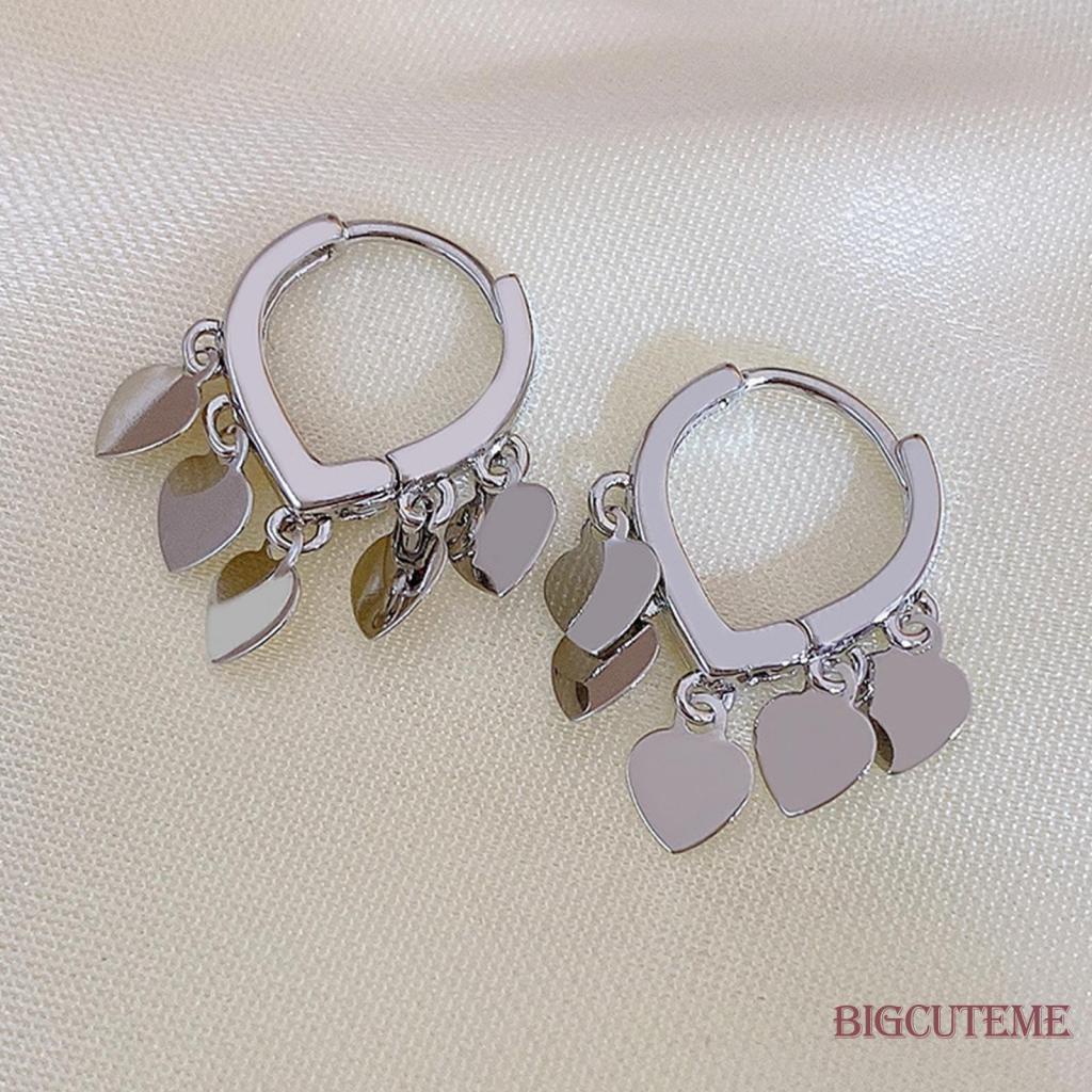 Bông Tai Hình Trái Tim Màu Bạc Thời Trang Dành Cho Nữ