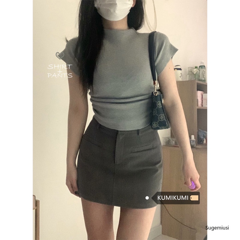 Set Áo Thun Tay Ngắn Dệt Kim + Chân Váy Màu Xám Thời Trang
