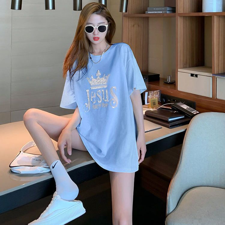 Áo Thun Dáng Rộng Cổ Tròn Thêu Hình Vương Miện Đính Kim Sa Thời Trang Mùa Hè 2022 Mới