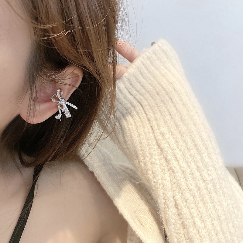 Bông Tai Dạng Kẹp Không Cần Xỏ Lỗ Hình Nơ Đính Đá Kim Cương Toàn Diện Thời Trang Cho Nữ