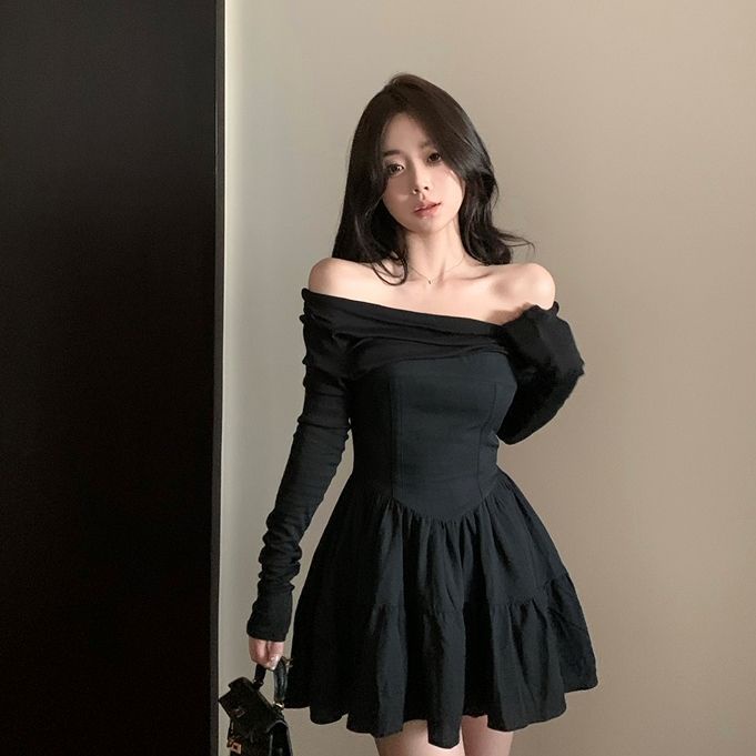 Đầm Tay Dài Hở Vai Thời Trang Quyến Rũ Cho Nữ