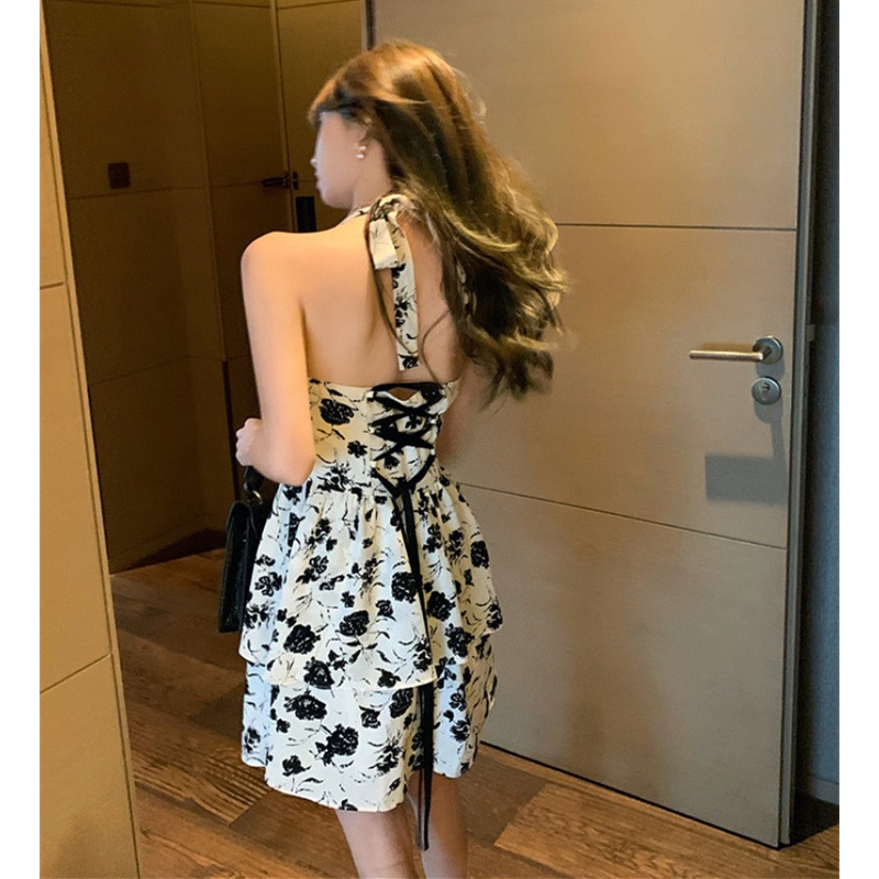 Đầm Hai Dây Họa Tiết Hoa Xinh Xắn Thời Trang Dành Cho Nữ
