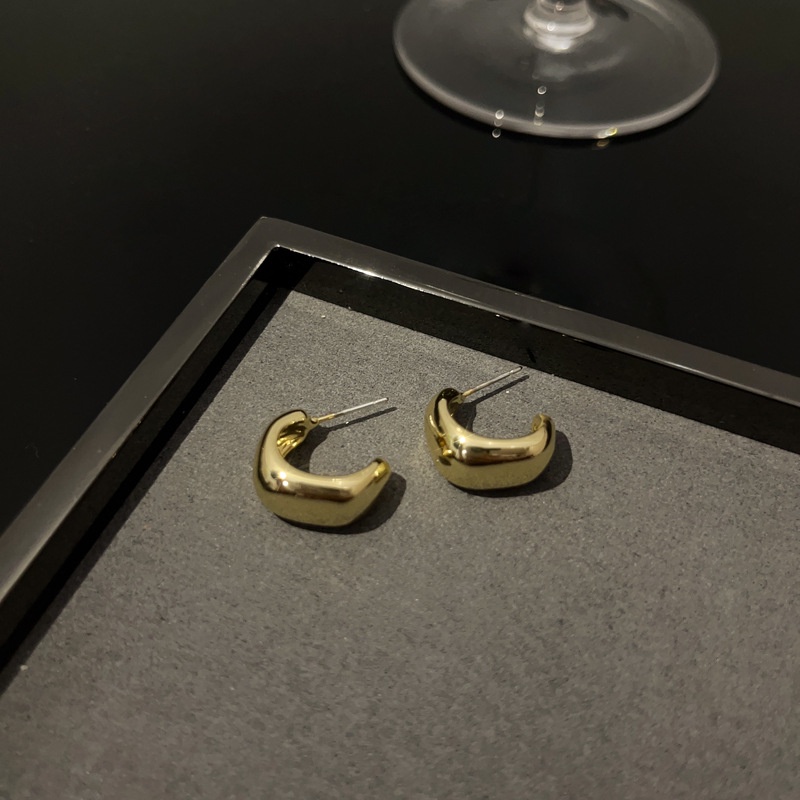 1 Đôi Bông Tai Kim Loại Dạng Tua Rua Xoắn Đính Ngọc Trai Sang Trọng