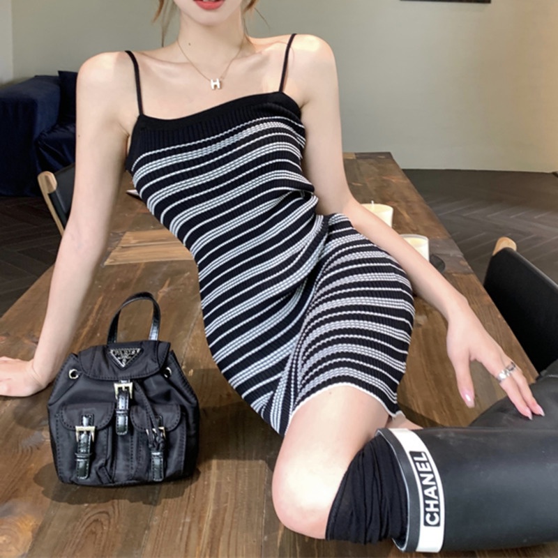 Đầm Hai Dây Mỏng Ôm Dáng Họa Tiết Kẻ Sọc Thời Trang Mùa Hè Cho Nữ