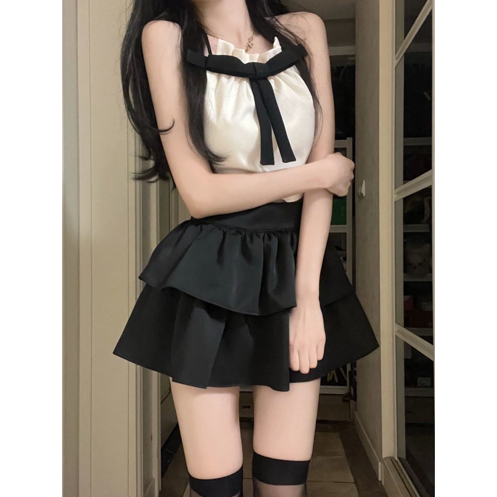 Set Áo Hai Dây Và Chân Váy Xếp Tầng Vải Satin Màu Trơn Phong Cách Mới Mùa Hè 2023