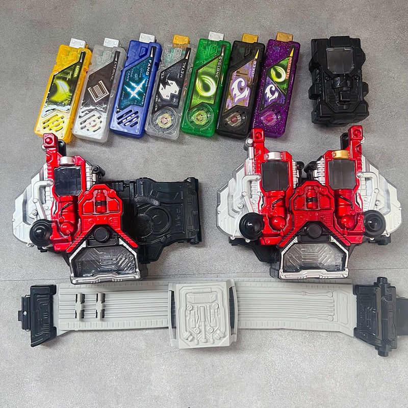 Nhân Vật Kamen Rider W Henshin Phiên Bản 20th DX Với 6 Vòng Đai Biến Hình