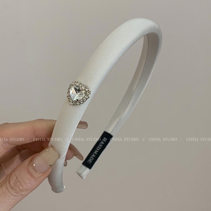 Băng Đô Cài Tóc Đính Đá Hình Trái Tim Cao Cấp Phong Cách Mới 2023