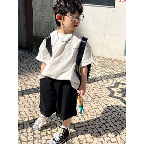 Áo thun ngắn tay chữ Ba.lencla.ga rách lai cá tính cho bé