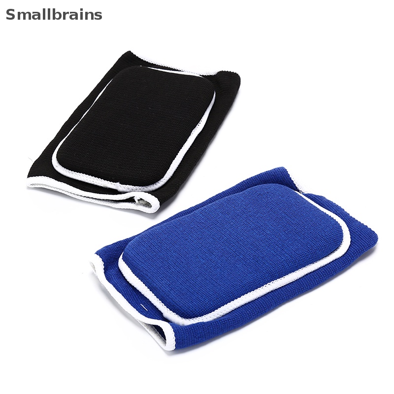 Smbr 1 Đệm Xốp Hỗ Trợ Đỡ Cổ Tay Khi Chơi Bóng Rổ Đệm Xốp Hỗ Trợ Đỡ Cổ Tay Màu Đen / Xanh Dương Tiện Dụng Khi Chơi Bóng Rổ Set Tấm Xốp + Thảm Dệt Kim Lót Sàn Tiện Dụng