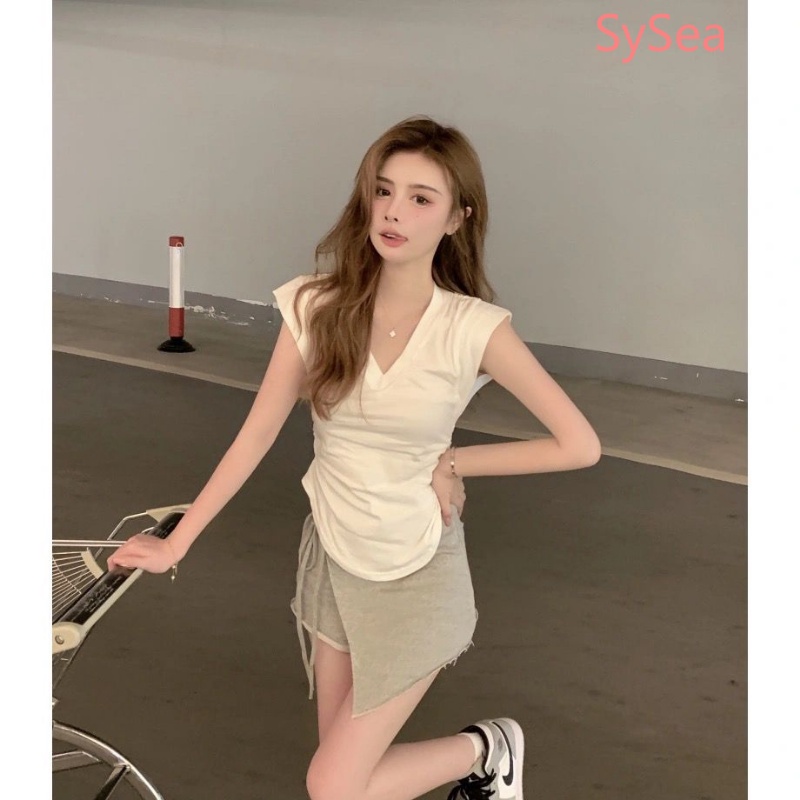 Bộ Áo Sơ Mi Không Tay Cổ Chữ V + Quần Short Thời Trang Mùa Hè Dành Cho Nữ