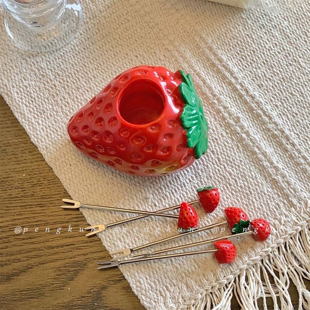 Nĩa Ăn Trái Cây Bằng Thép Không Gỉ Hình Quả Dâu Dễ Thương