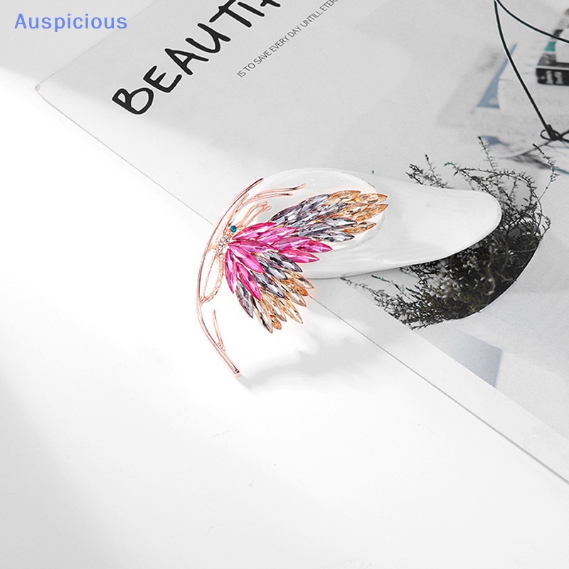 Ghim Cài Áo Hình Bướm Đính Pha Lê Màu Gradient Phong Cách Pháp Thanh Lịch