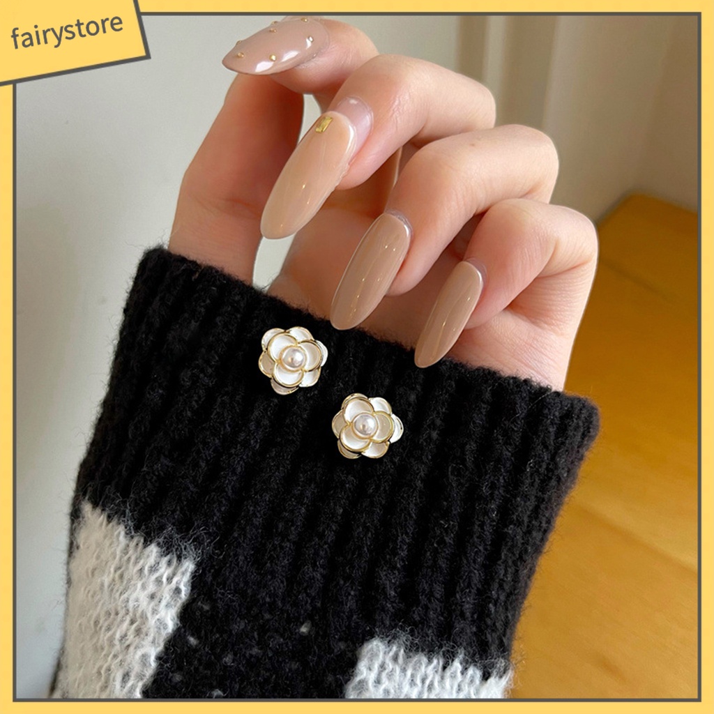 1 Đôi Bông Tai Hình Hoa Trà Đính Ngọc Trai Giả Phong Cách Hàn Quốc Dành Cho Nữ