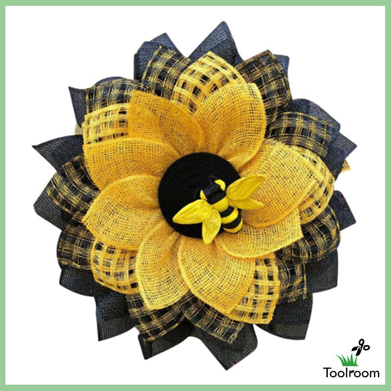 Vòng Hoa Lò Xo Treo Phía Trước Trang Trí Tiệc Cưới