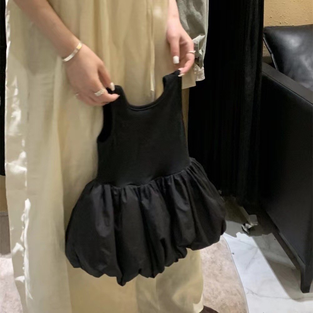 Đầm Sát Nách Hở Lưng Màu Đen Thời Trang Mùa Hè Xinh Xắn Cho Bé Gái