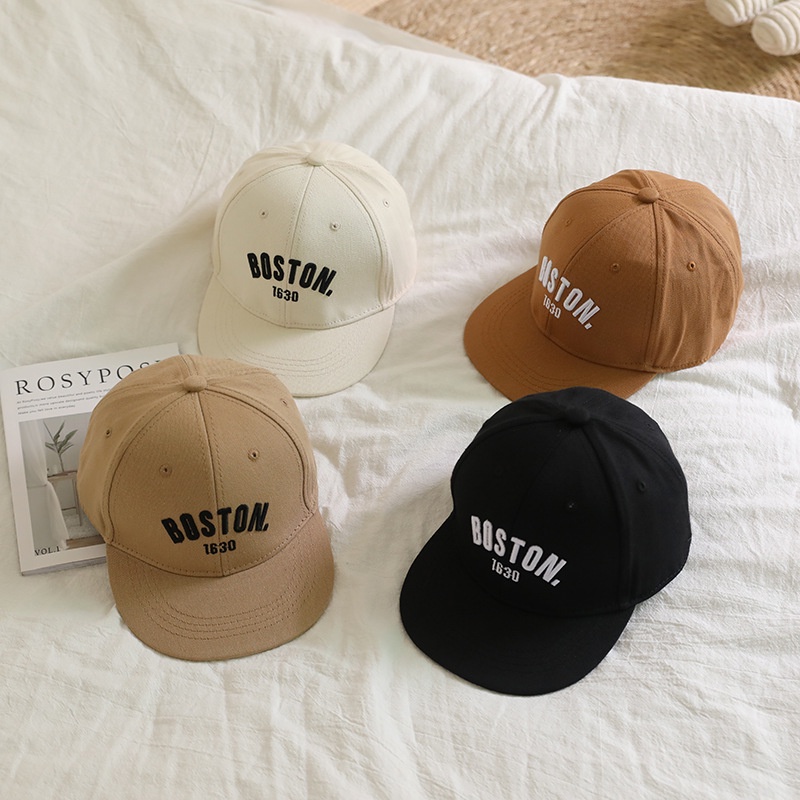 Trẻ em mũ vành phẳng boston chữ thêu hip hop màu rắn trẻ em mũ bóng chày mũ chống nắng ngoài trời hàn quốc mũ đi biển